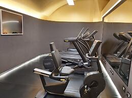 De Bonart Naples, Curio Collection by Hilton