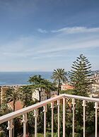 De Bonart Naples, Curio Collection by Hilton