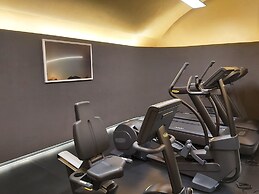 De Bonart Naples, Curio Collection by Hilton