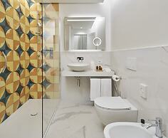 De Bonart Naples, Curio Collection by Hilton