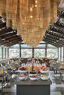 De Bonart Naples, Curio Collection by Hilton