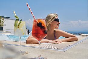 De Bonart Naples, Curio Collection by Hilton