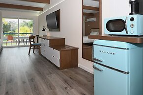 Golden Host Resort - Sarasota