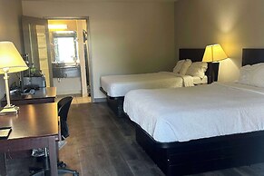 Travelodge by Wyndham Natchitoches