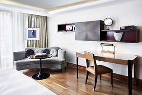 The Connaught, Maybourne