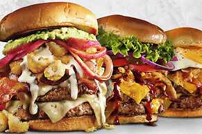 Holiday Inn Toronto Airport East by IHG