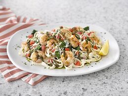 Holiday Inn Toronto Airport East by IHG