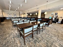 Holiday Inn Toronto Airport East by IHG