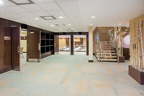 Crowne Plaza Lombard Downers Grove by IHG