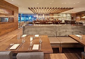 Crowne Plaza Lombard Downers Grove by IHG