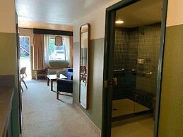 Station House Inn - Near Heavenly Gondola