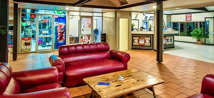 Tanoa Skylodge Hotel