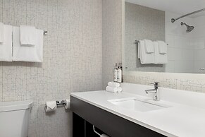 Holiday Inn Express Windsor Waterfront by IHG