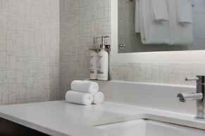 Holiday Inn Express Windsor Waterfront by IHG