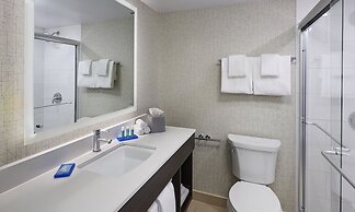 Holiday Inn Express Windsor Waterfront by IHG