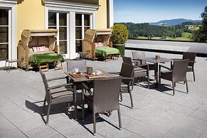 Arabella Jagdhof Resort am Fuschlsee, a Tribute Portfolio Hotel