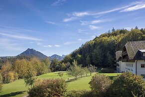 Arabella Jagdhof Resort am Fuschlsee, a Tribute Portfolio Hotel