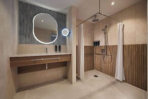 DoubleTree by Hilton Rotterdam Centre