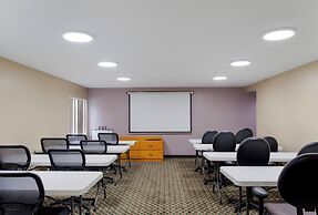 All Seasons Inn & Suites Smithfield Providence