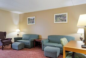 All Seasons Inn & Suites Smithfield Providence