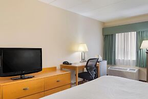 All Seasons Inn & Suites Smithfield Providence