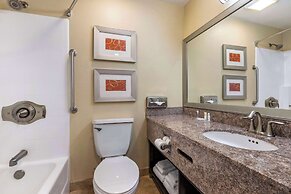 Comfort Inn & Suites Huntington Beach