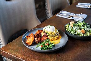 The Union Station Nashville Yards, Autograph Collection