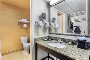 Best Western Plus Garden Court Inn