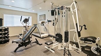 Best Western Plus Garden Court Inn