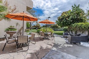 Best Western Plus Garden Court Inn