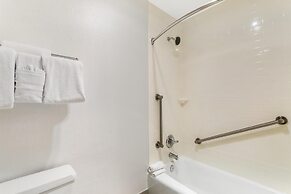 Best Western Plus Garden Court Inn