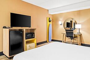 Days Inn by Wyndham Helena