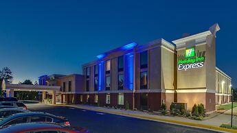 Holiday Inn Express Richmond - Midlothian Turnpike, an IHG Hotel