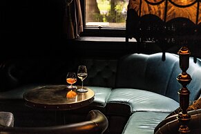 Kimpton Fitzroy London by IHG