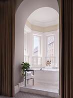Kimpton Fitzroy London by IHG