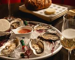 Kimpton Fitzroy London by IHG