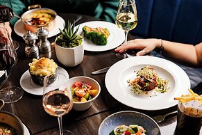 Kimpton Fitzroy London by IHG