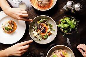 Kimpton Fitzroy London by IHG