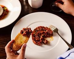 Kimpton Fitzroy London by IHG