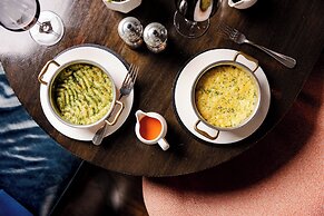 Kimpton Fitzroy London by IHG