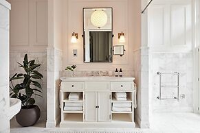 Kimpton Fitzroy London by IHG