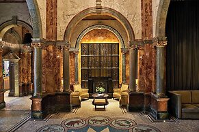 Kimpton Fitzroy London by IHG