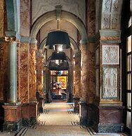 Kimpton Fitzroy London by IHG