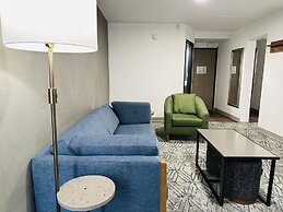 Country Inn & Suites by Radisson, Canton near Hall of Fame