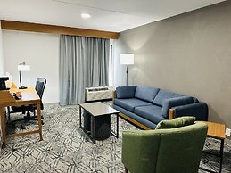 Country Inn & Suites by Radisson, Canton near Hall of Fame