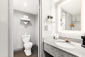 Best Western Yacht Harbor Hotel