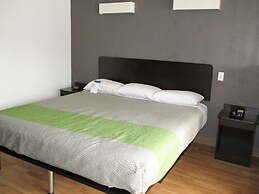 Motel 6 Alexandria, LA - South