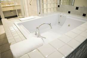 Days Inn by Wyndham West Covina