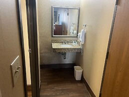 Quality Inn Columbus, MS
