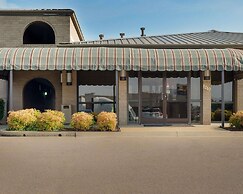 Quality Inn Columbus, MS